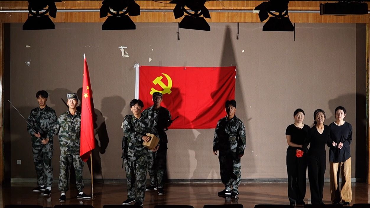 朗诵《永远的番号》